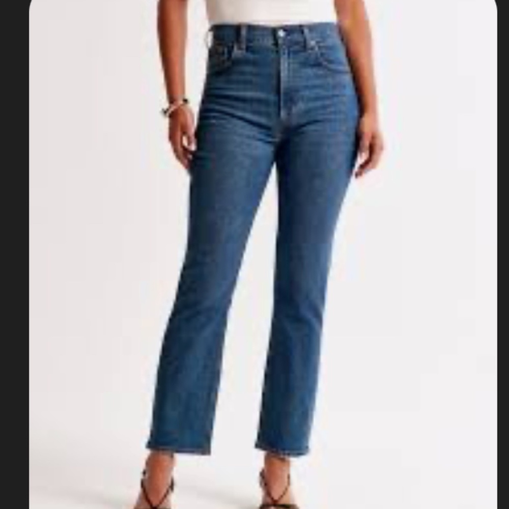 NWT Abercrombie & Fitch Curve Love Ultra High Rise The Ankle Straight Jean